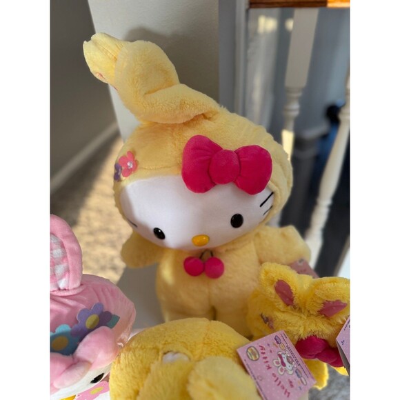 Hello Kitty Easter Greeter Side Stepper Set of 4 NWT - Picture 5 of 6